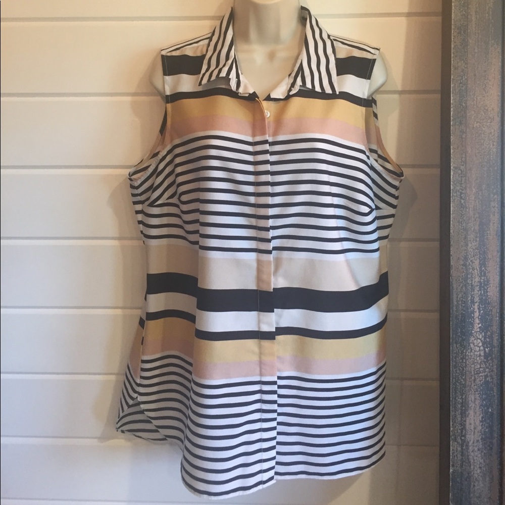 Dressbarn sleeveless top 1X button down, work/play