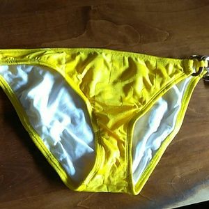 Rampage. Bright yellow size L