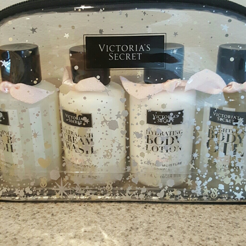 Victoria's Secret Acai Gift Travel Set