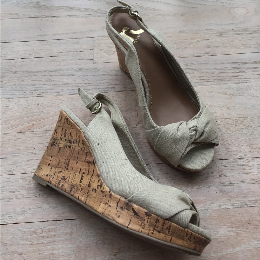 Report canvas cork wedges!