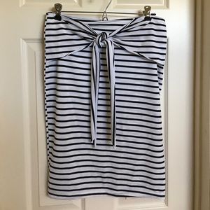Black and white striped skirt tie front size M/L