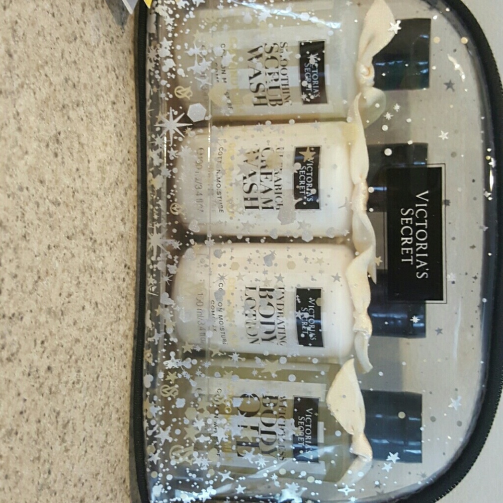 Victoria's Secret Coconut Milk Gift Travel Set