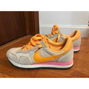 Nike Air Pegasus 83 Sneakers - Orange, Pink, Grey