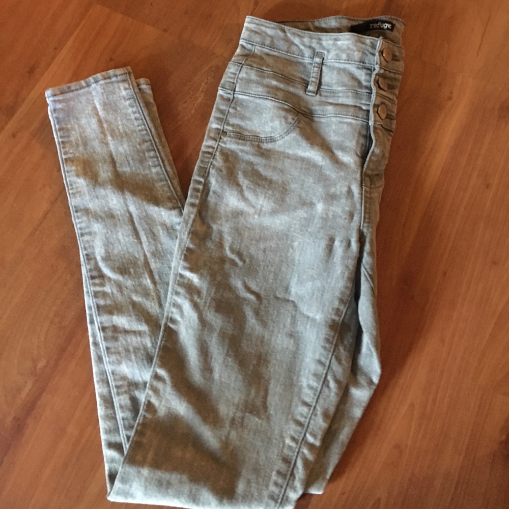 Grey wash, high waisted pants