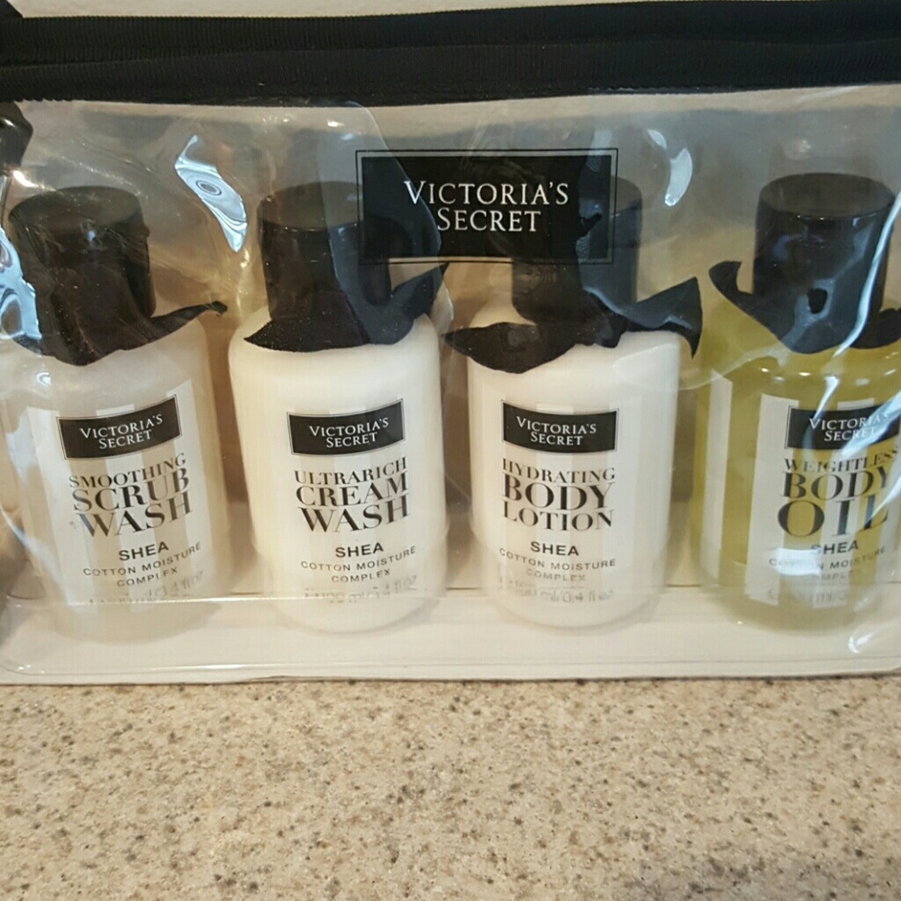 Victoria's Secret Shea Travel Gift Set