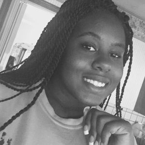 Meet your Posher, Khadine