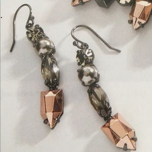 Kahlo Linear Earrings