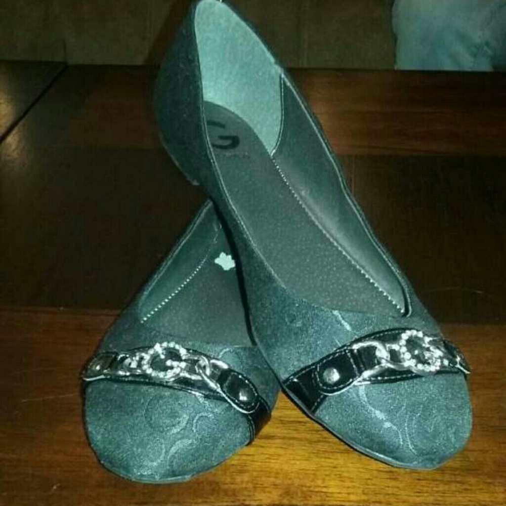 G by Guess black flats with sequins buckle 9.5