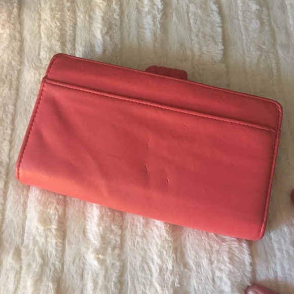 🌺 Coral Burton Wallet 🌺 - Picture 7 of 7