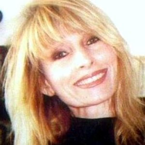 Meet your Posher, Estee