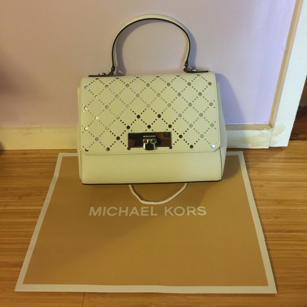NWT authentic MK purse.
