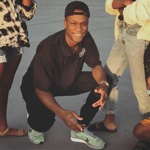 Meet your Posher, Dante