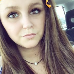 Meet your Posher, Katlyn