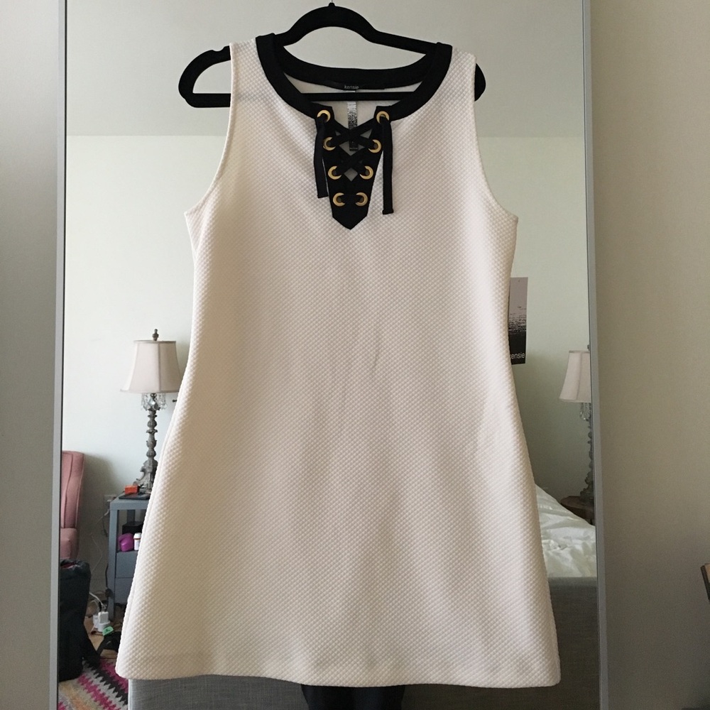 NWT Kensie Shift Dress