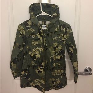 Girls size 8 trendy floral camouflage jacket