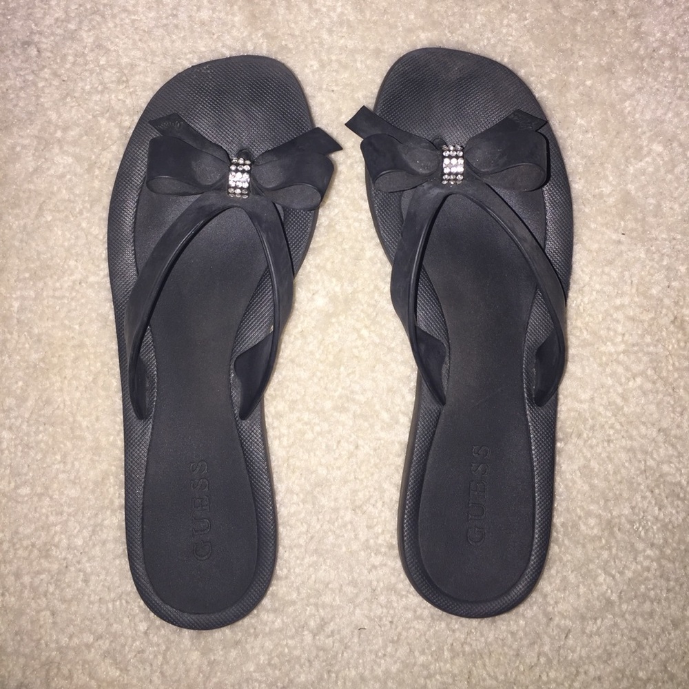 Guess flip flops.