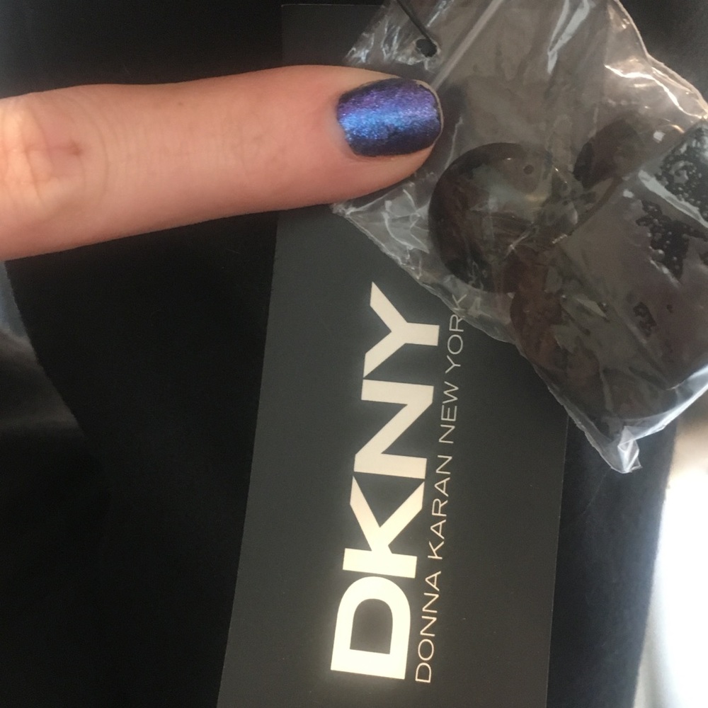 DKNY black blazer - Picture 3 of 4