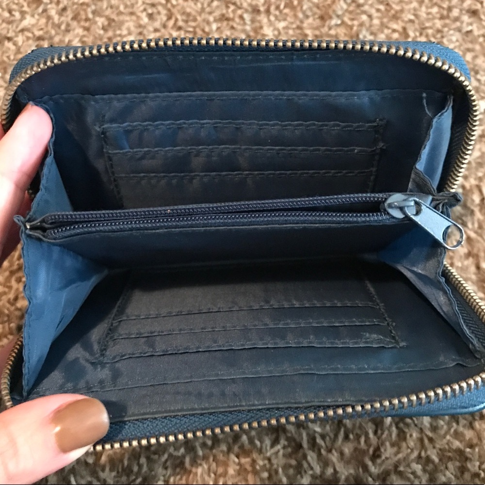 Zipper Wallet - Picture 3 of 3