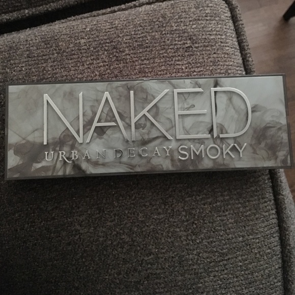 Urban Decay Other - Urban Decay Naked Smoky Eyeshadow Palette