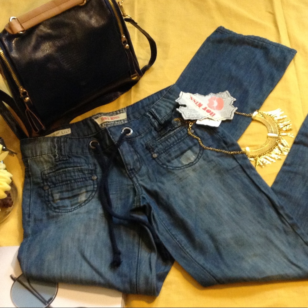 ⬇️ NWT❗️BOOTCUT  JEANS👖