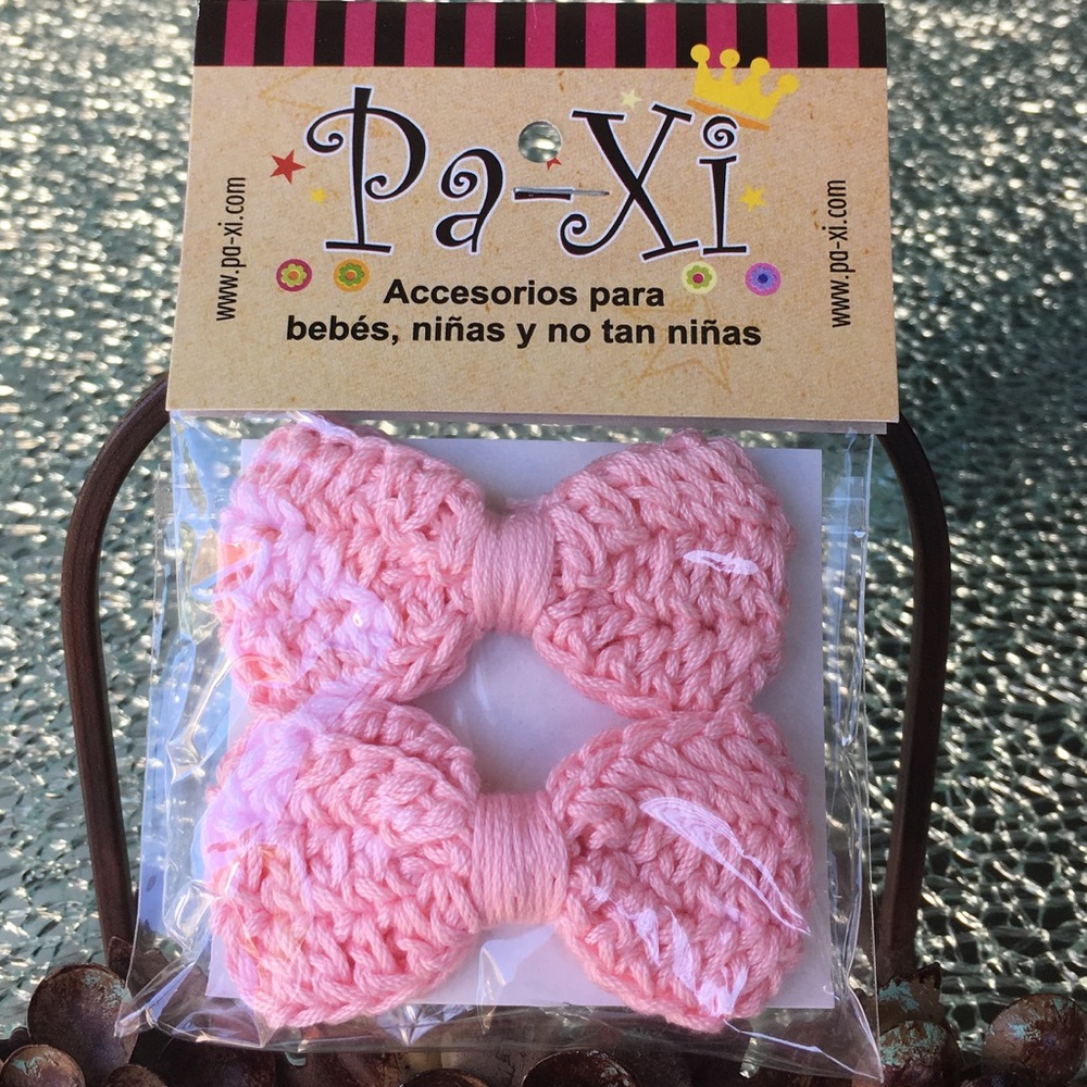 Knitted bow clips - Picture 2 of 4
