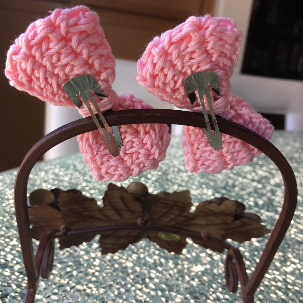 Knitted bow clips - Picture 3 of 4