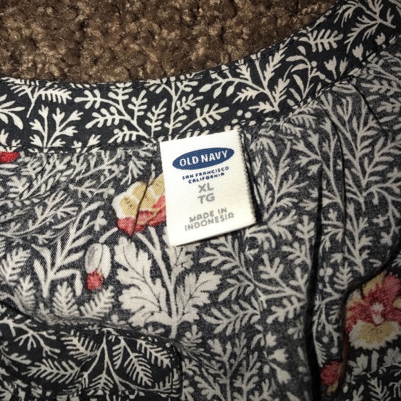 Blouse - Picture 2 of 2