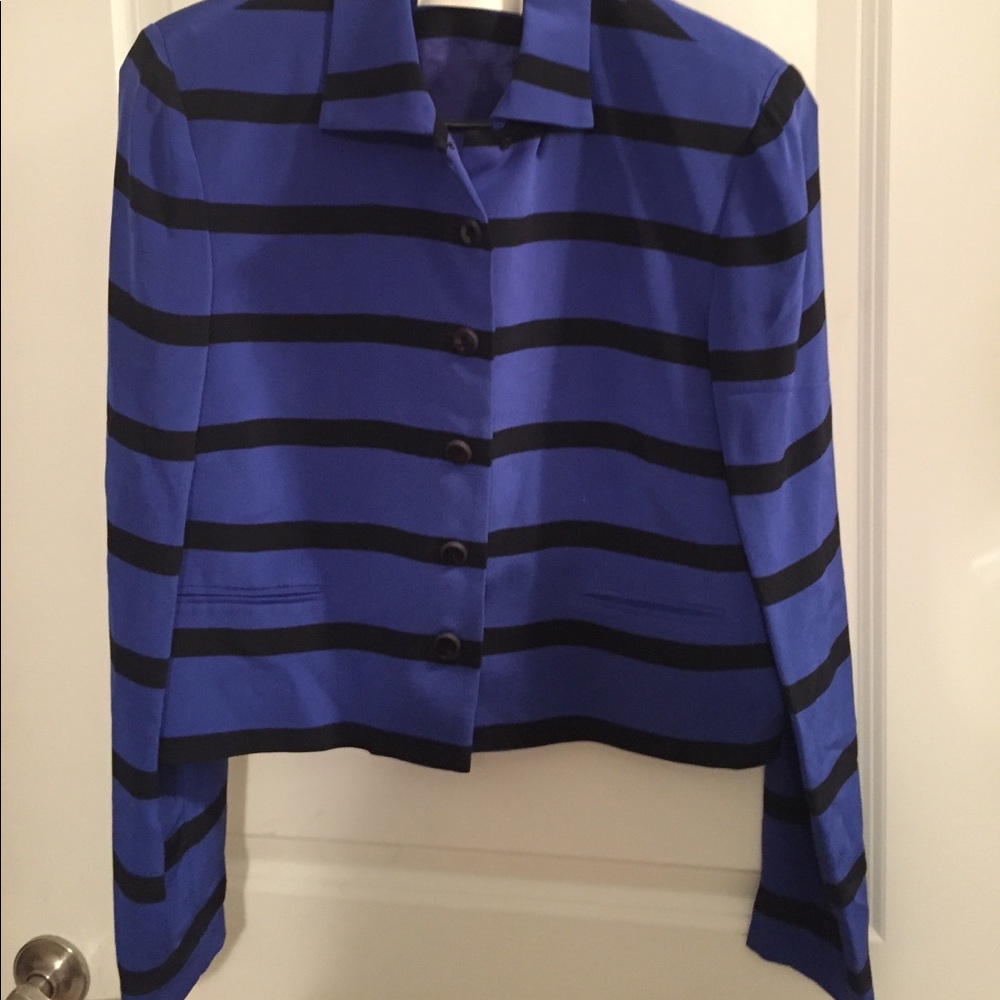 Black and blue crop top jacket - Picture 2 of 5