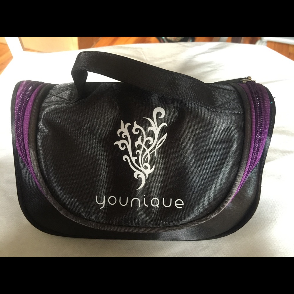 Makeup bag