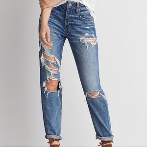 American Eagle Distressed Stretchy Tomgirl Jeans