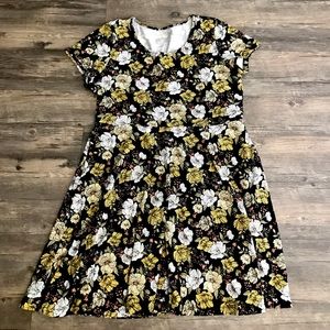 FIRM PRICE! Brandy Melville Floral T-Shirt Dress