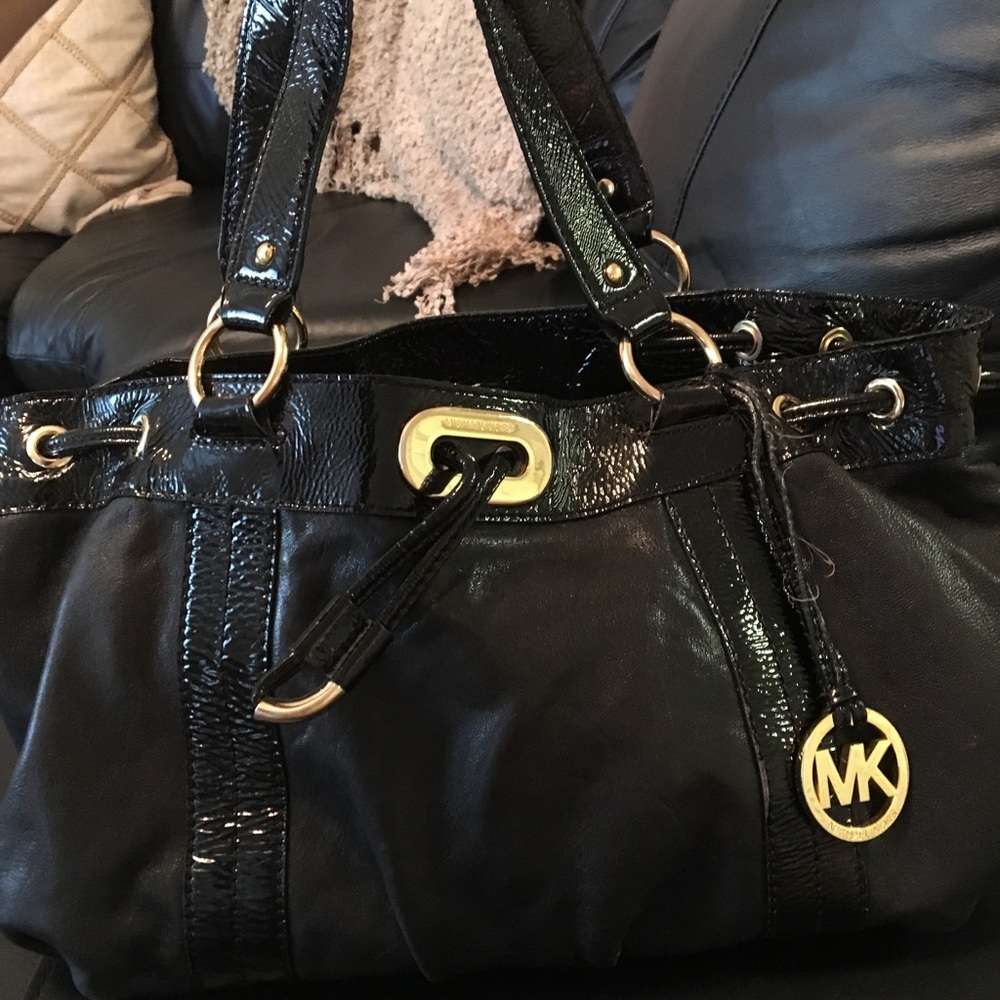Michael kors handbag 🔥