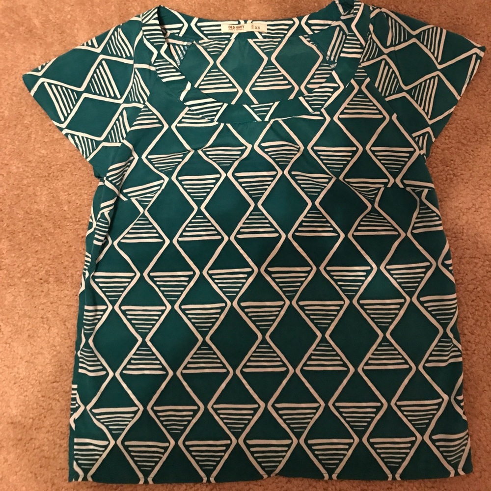 Adorable Old Navy blouse