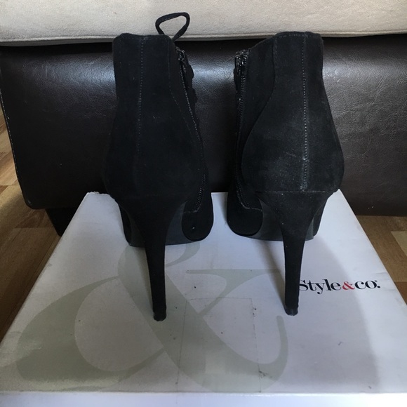 Style & Co black heels - Picture 2 of 3