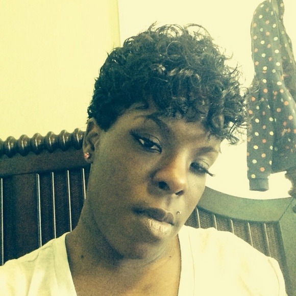 Meet your Posher, Christina - Picture 6 of 8