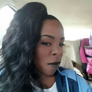 Meet your Posher, Christina