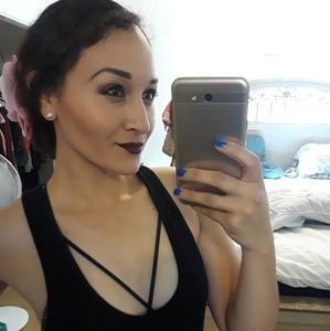 Meet your Posher, Raquel