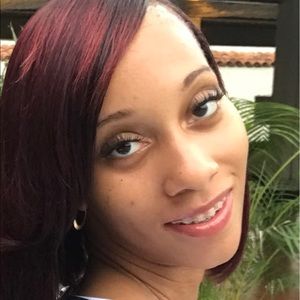 Meet your Posher, Monica