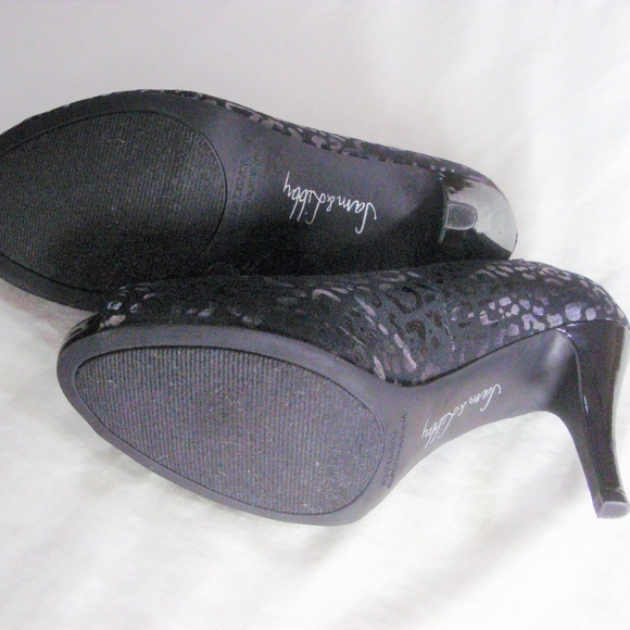 Sam and Libby 7.5M black animal embossed heels - Picture 8 of 8