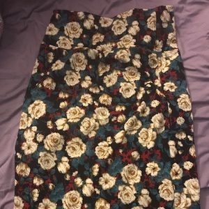 XS LULAROE CASSIE