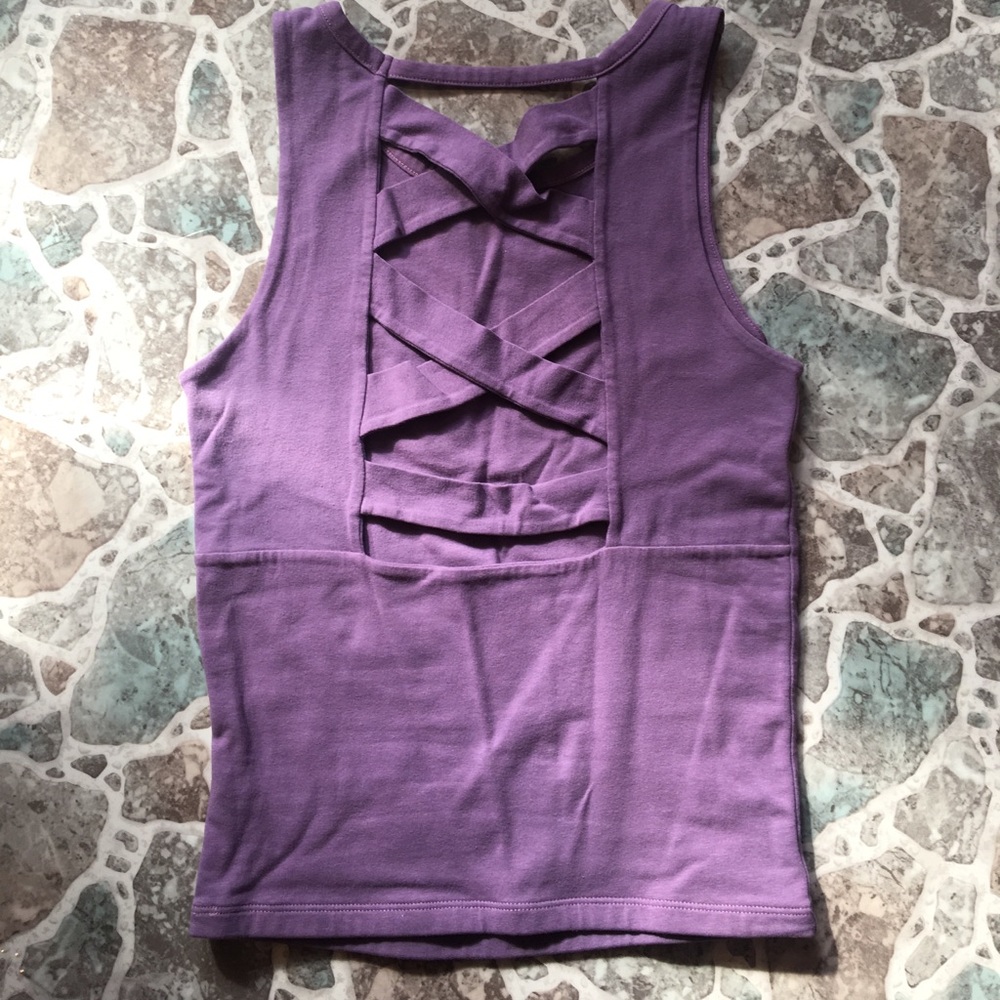 American Eagle criss cross back tank