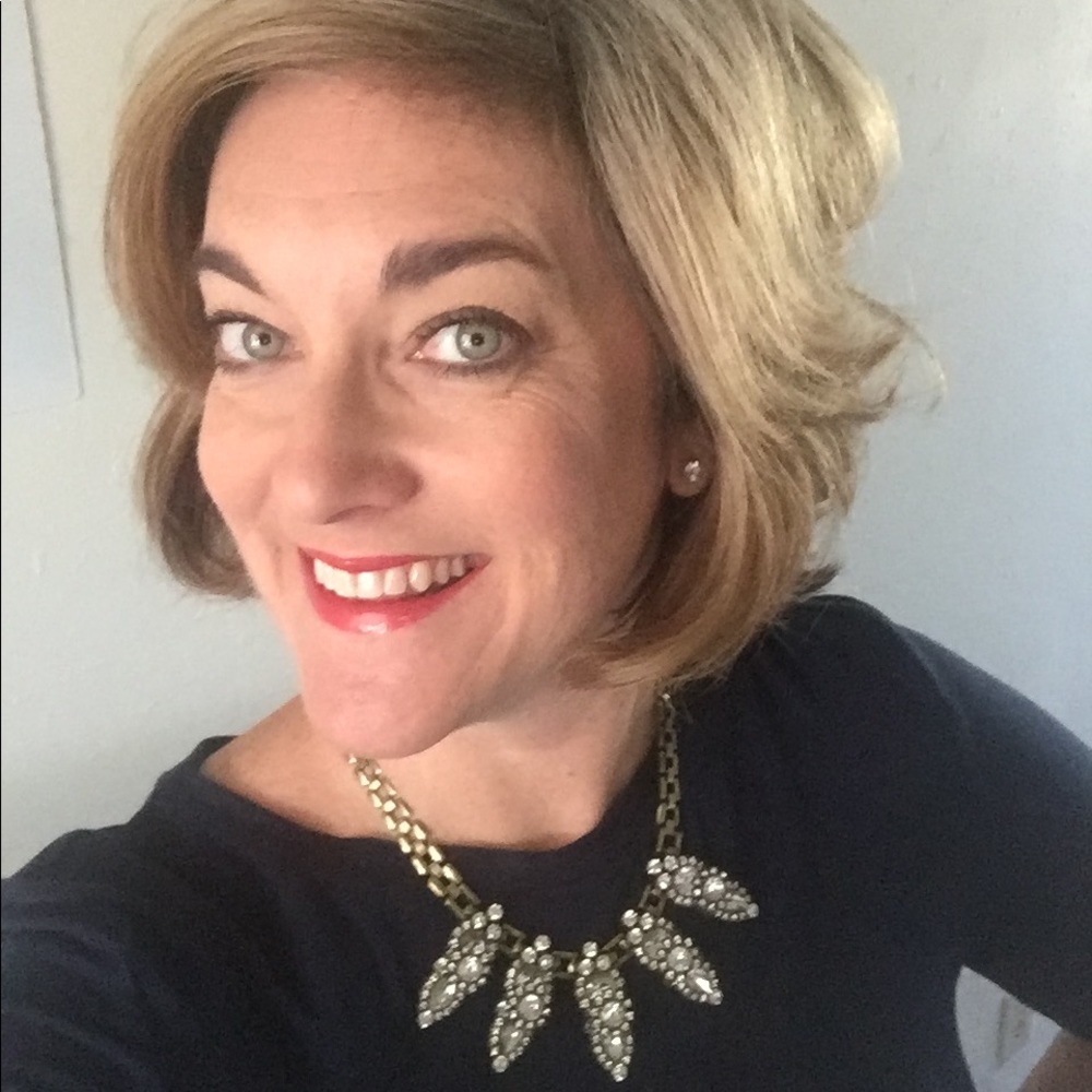 Meet your Posher, Claire