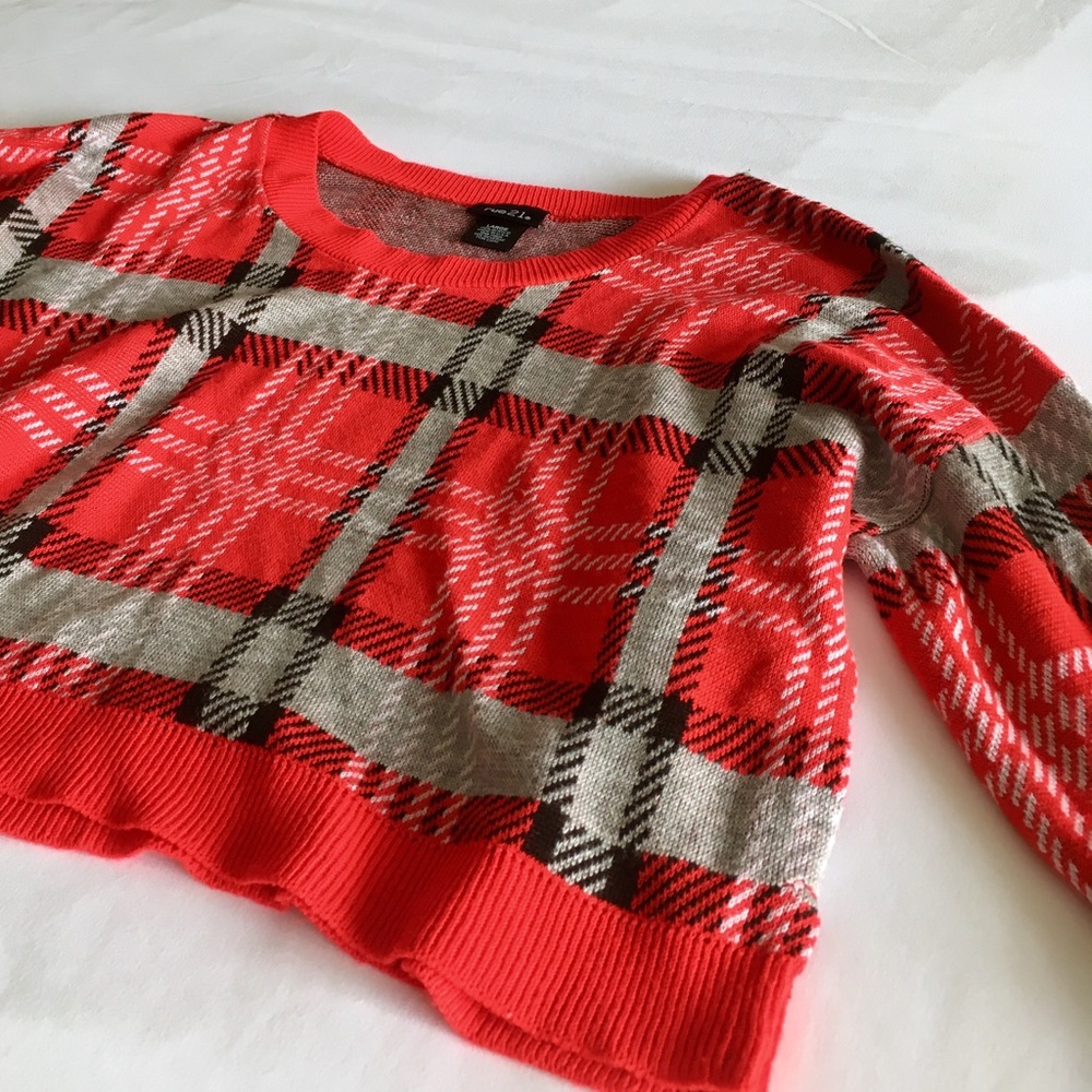 Cropped Plaid Sweater
