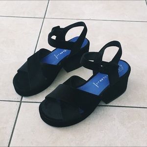 Jeffrey Campbell Velvet Ivar Heel