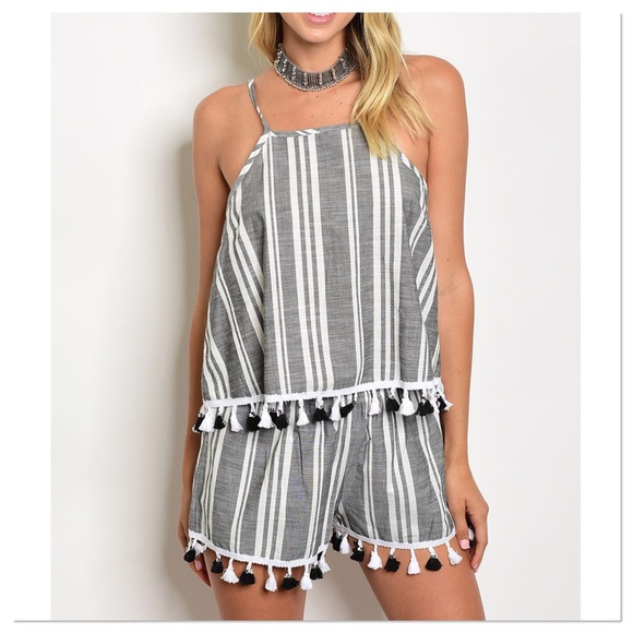 White & Gray Stripes Tassel Top And Shorts Set - Picture 2 of 3