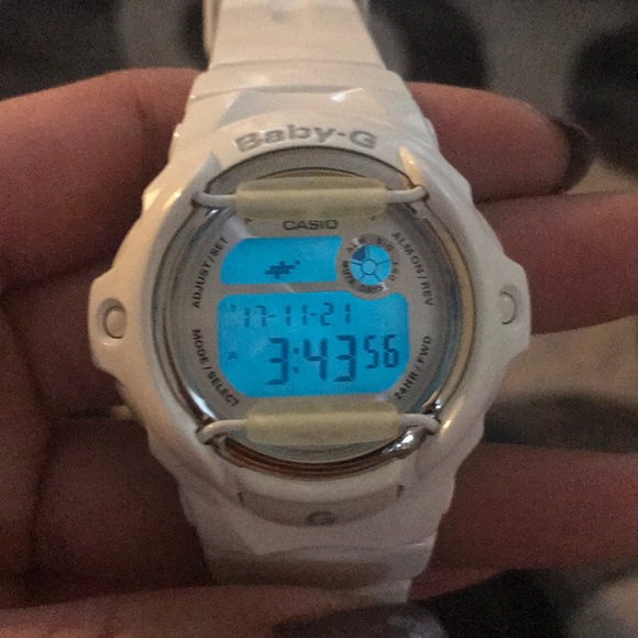 NIB white Baby-G