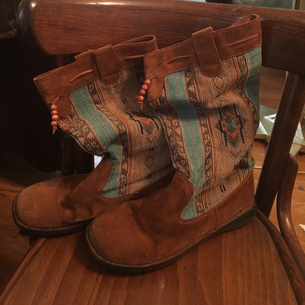 Minnetonka Boots