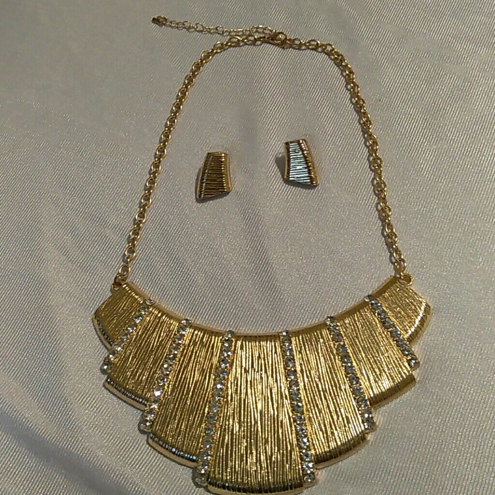 Gold and Crystal Statement Necklace and earrings