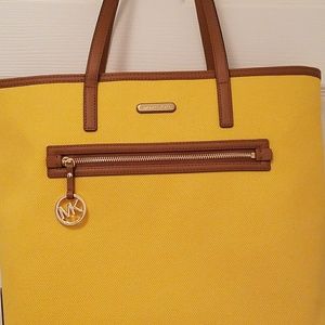 Michael Kors tote