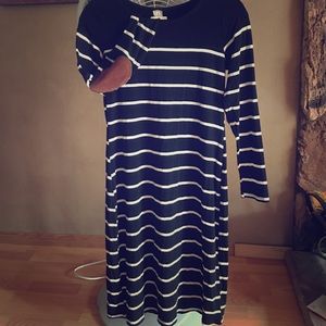 Long sleeve black/white striped dress